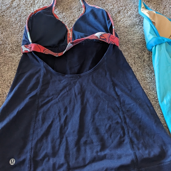 Lululemon halter top one - Picture 10 of 11